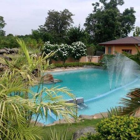Khao Yai Phu Kham Luang Resort Mu Si Buitenkant foto